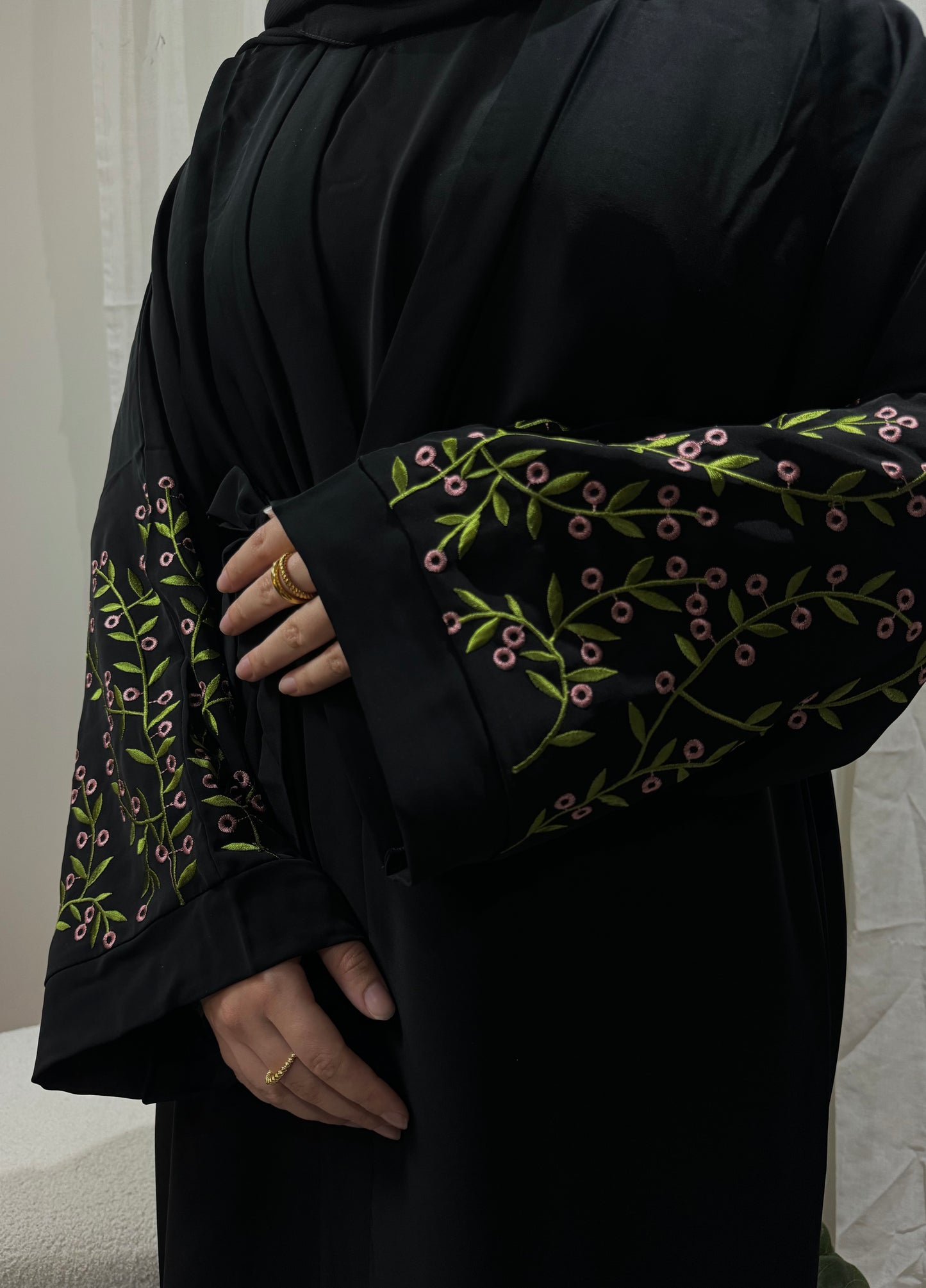 Luna 4 Piece Abaya Set